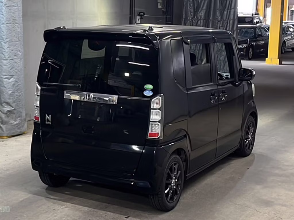 HONDA N-BOX
