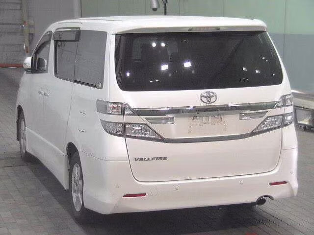 TOYOTA VELLFIRE