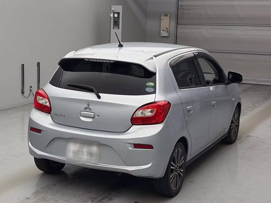 MITSUBISHI MIRAGE