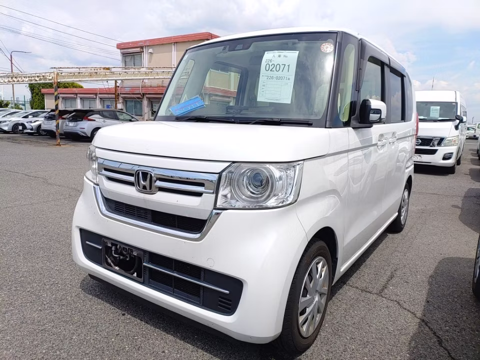 HONDA N-BOX