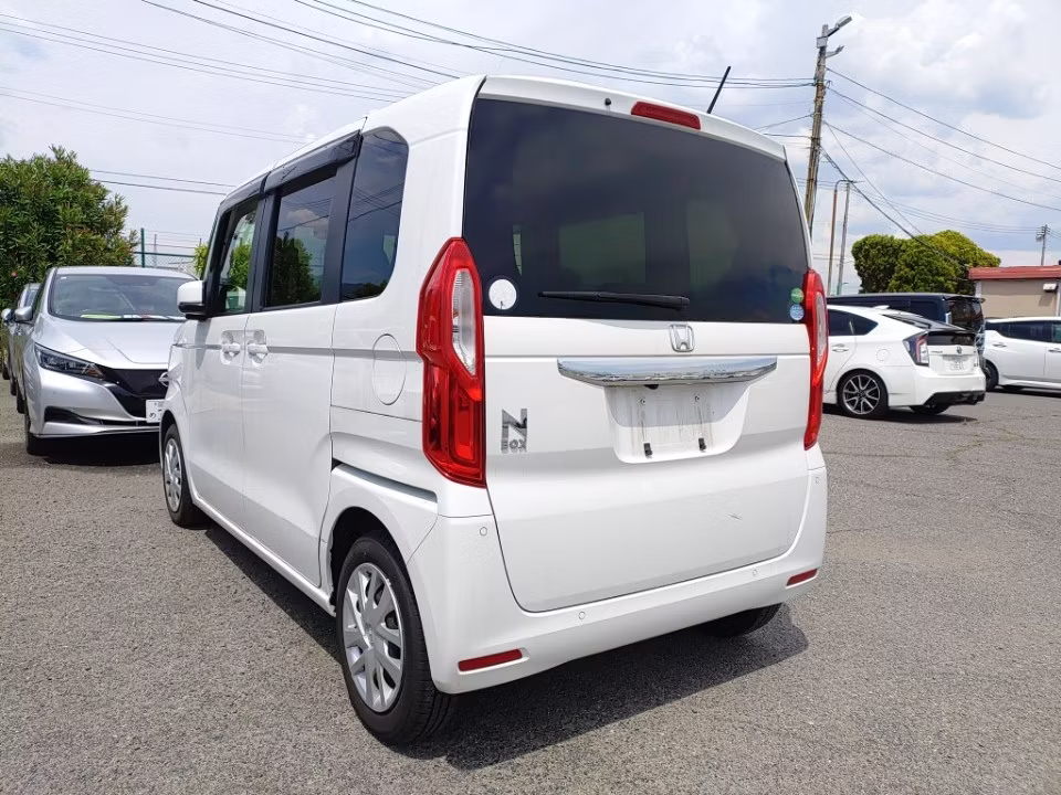 HONDA N-BOX