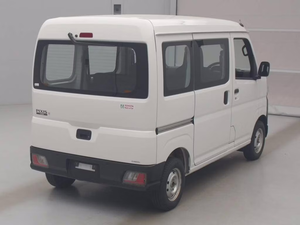 TOYOTA PIXIS VAN