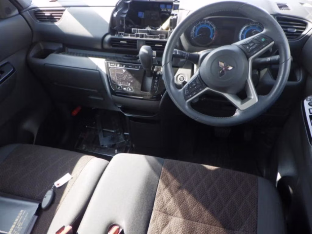 MITSUBISHI EK SPACE