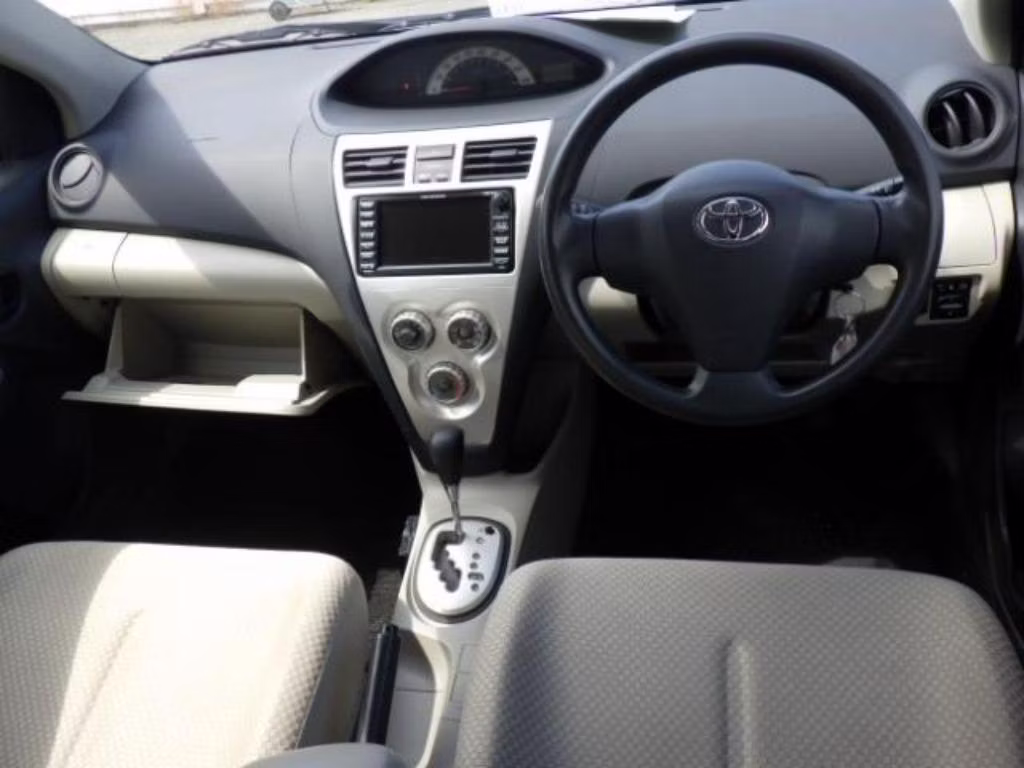 TOYOTA BELTA