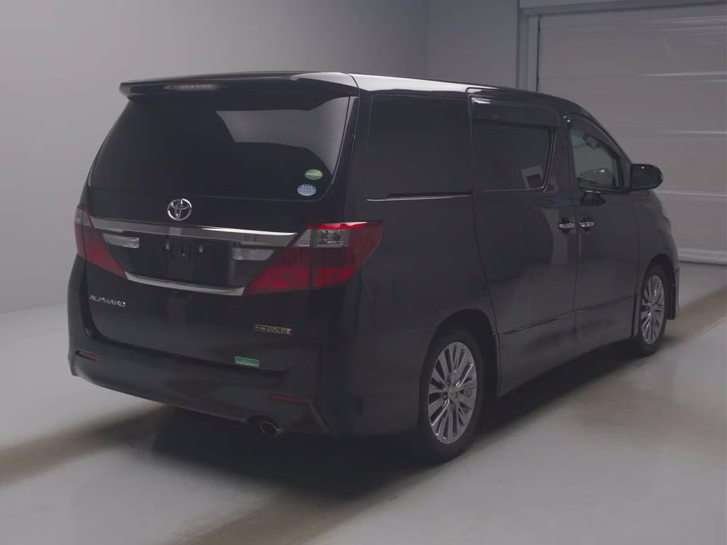 TOYOTA ALPHARD