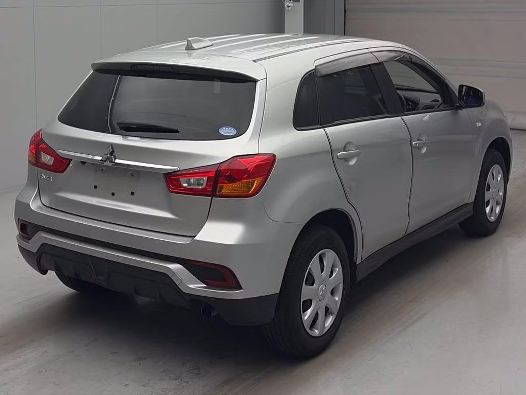 MITSUBISHI RVR