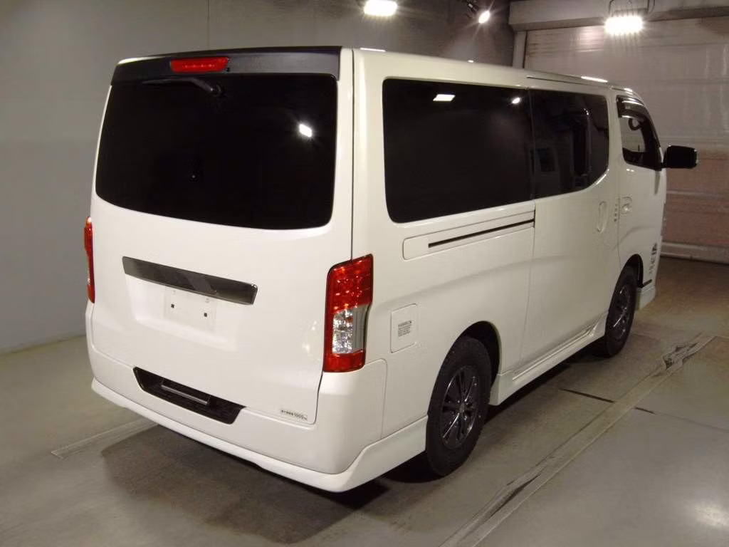 NISSAN NV350 CARAVAN