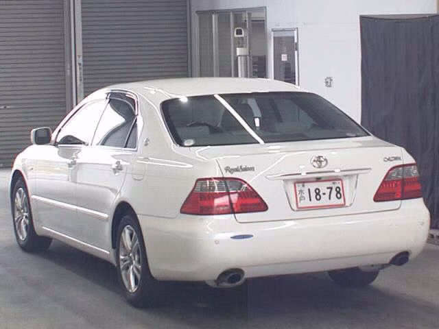 TOYOTA CROWN