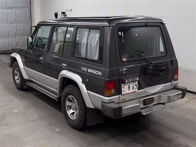 MITSUBISHI PAJERO