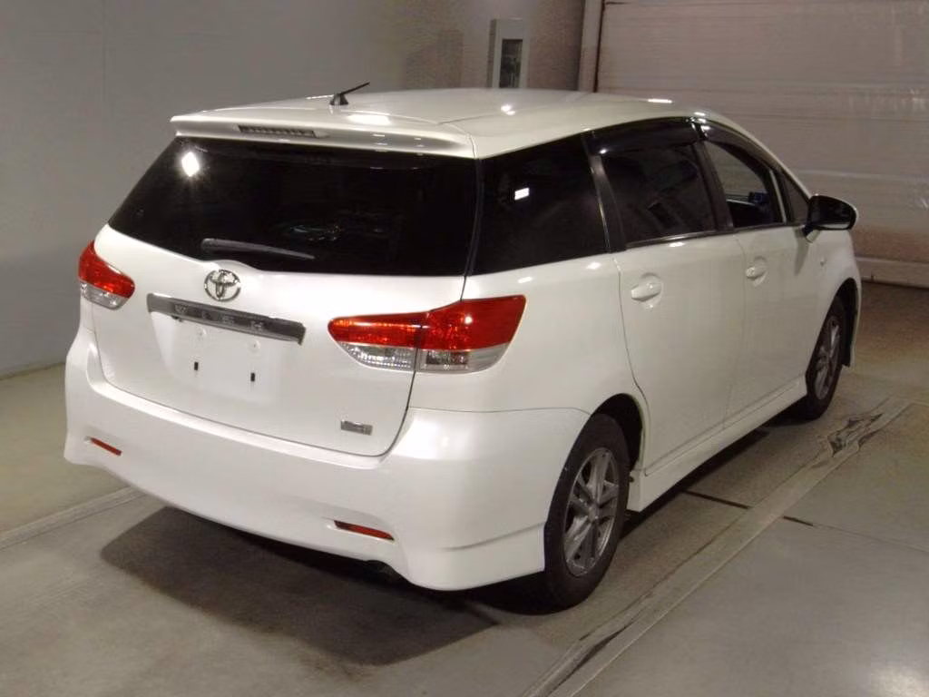 TOYOTA WISH