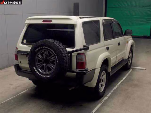 TOYOTA HILUX SURF