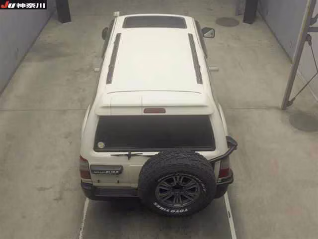 TOYOTA HILUX SURF