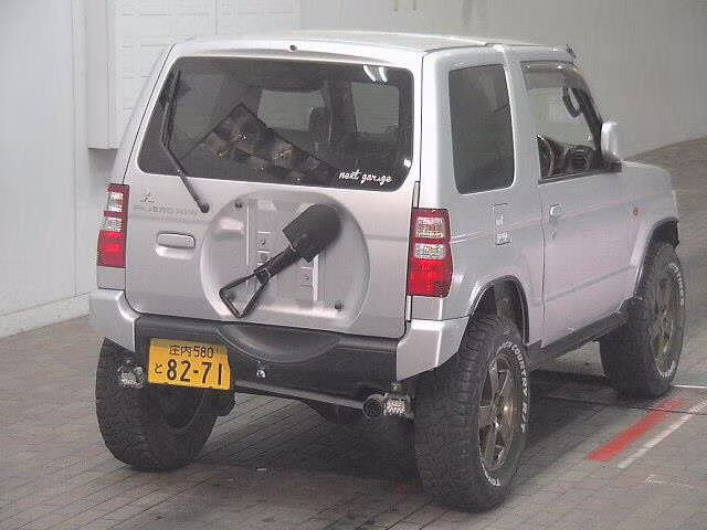 MITSUBISHI PAJERO MINI
