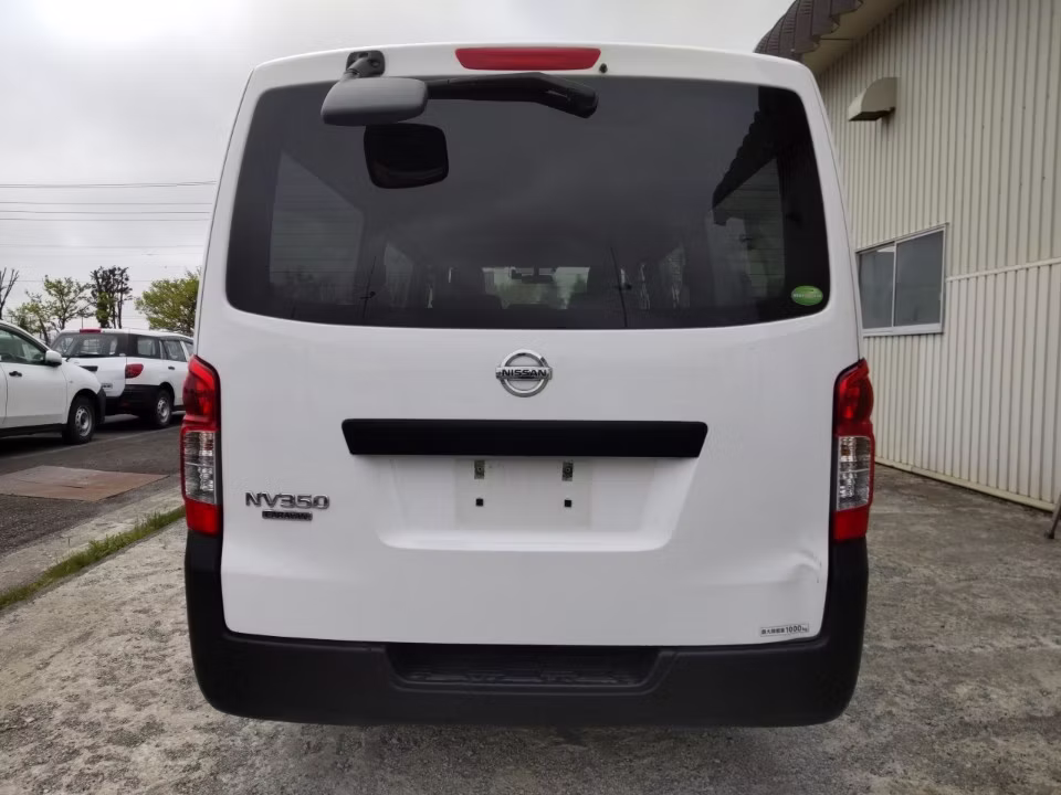 NISSAN NV350 CARAVAN