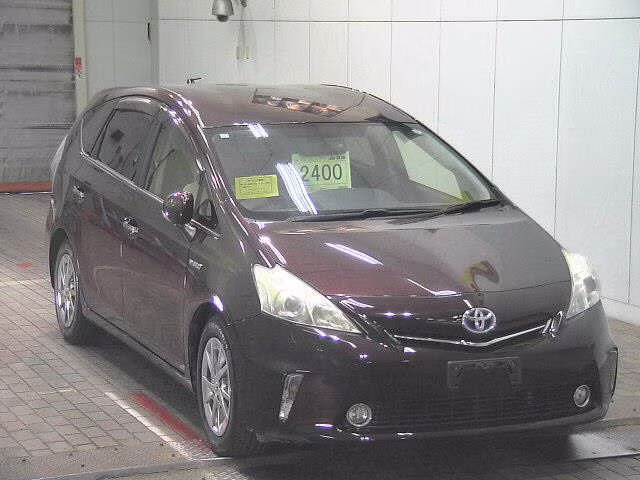 TOYOTA PRIUS ALPHA