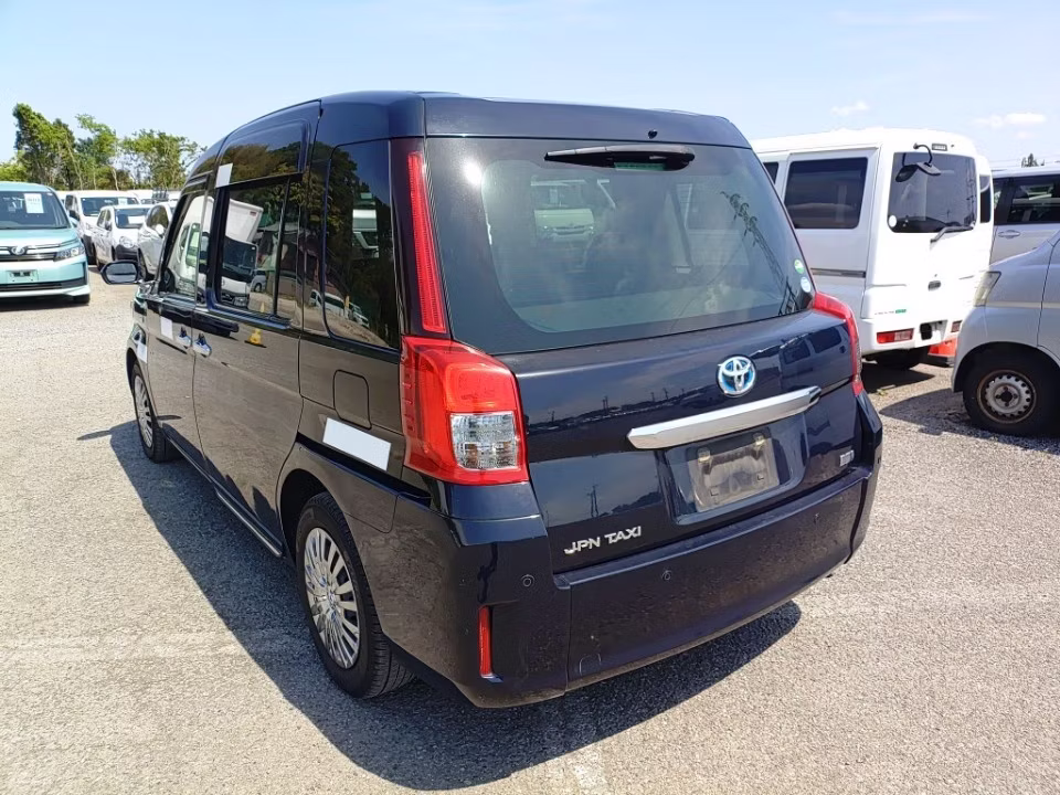 TOYOTA JPN TAXI