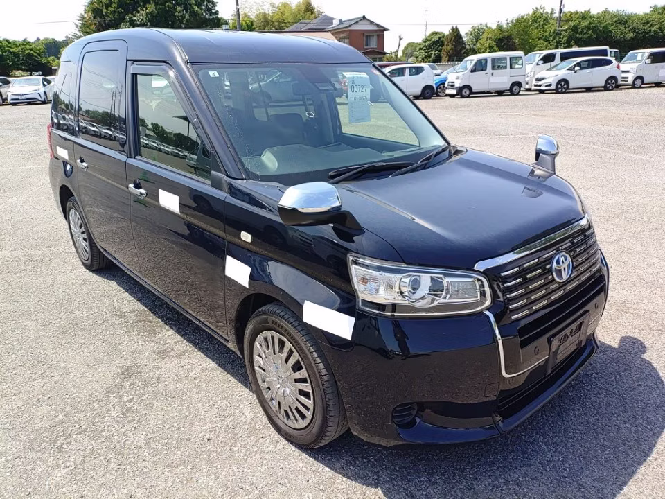 TOYOTA JPN TAXI