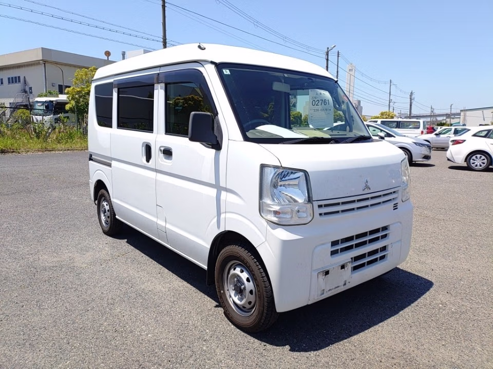 MITSUBISHI MINICAB