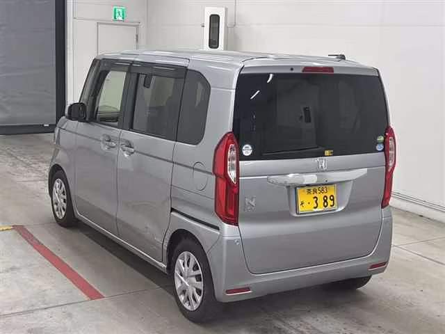 HONDA N-BOX