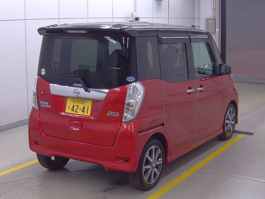 NISSAN DAYZ ROOX