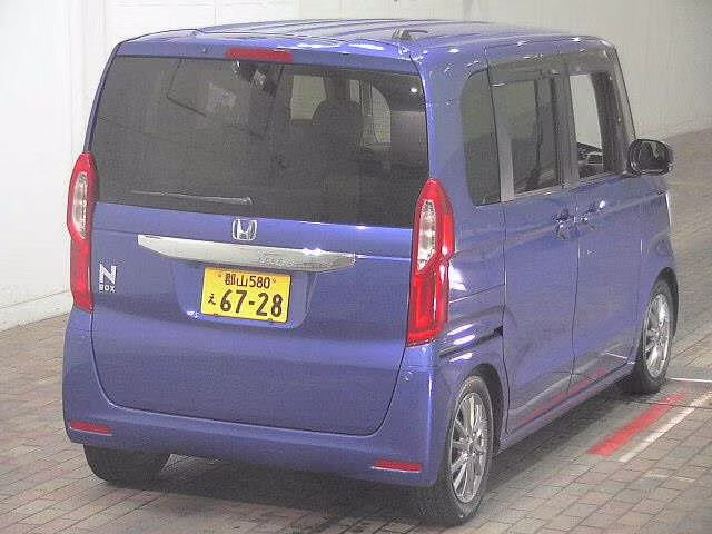 HONDA N-BOX
