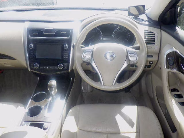 NISSAN TEANA
