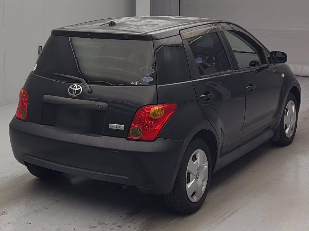 TOYOTA IST