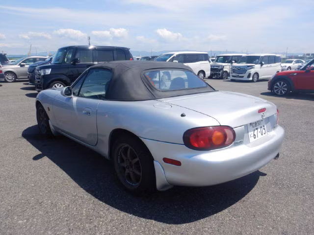 MAZDA ROADSTER