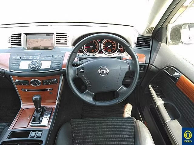 NISSAN FUGA