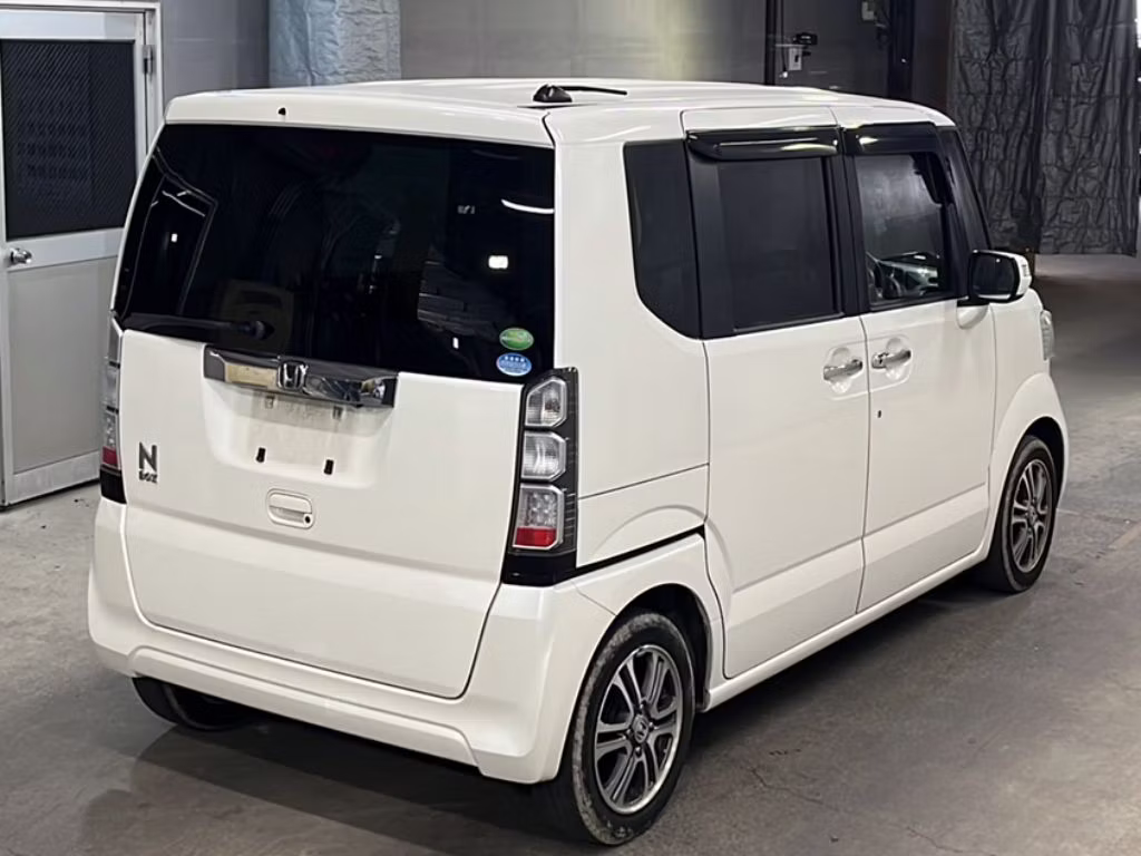 HONDA N-BOX
