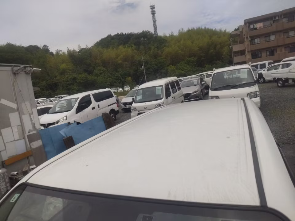 MAZDA FAMILIA