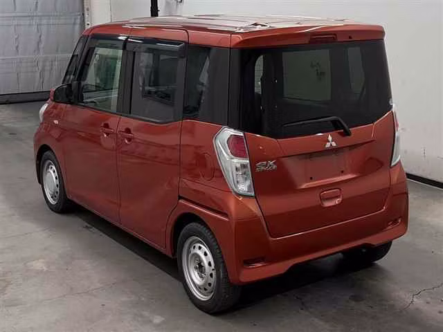 MITSUBISHI EK SPACE