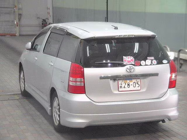 TOYOTA WISH
