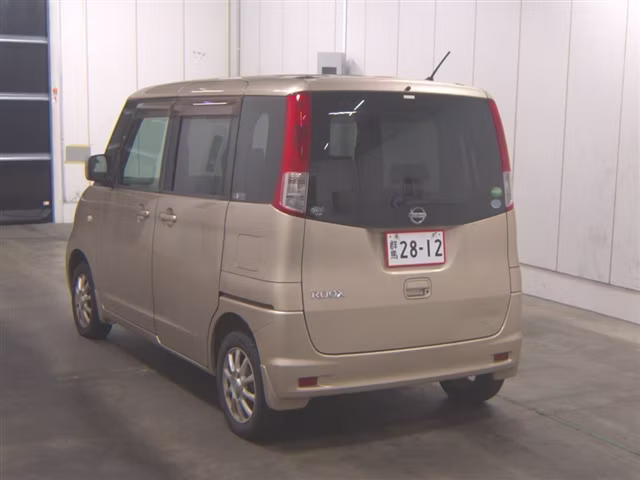NISSAN ROOX