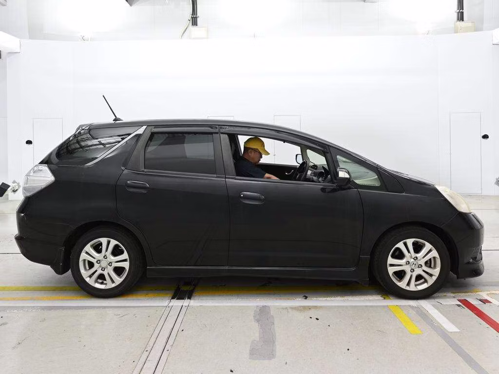 HONDA FIT SHUTTLE