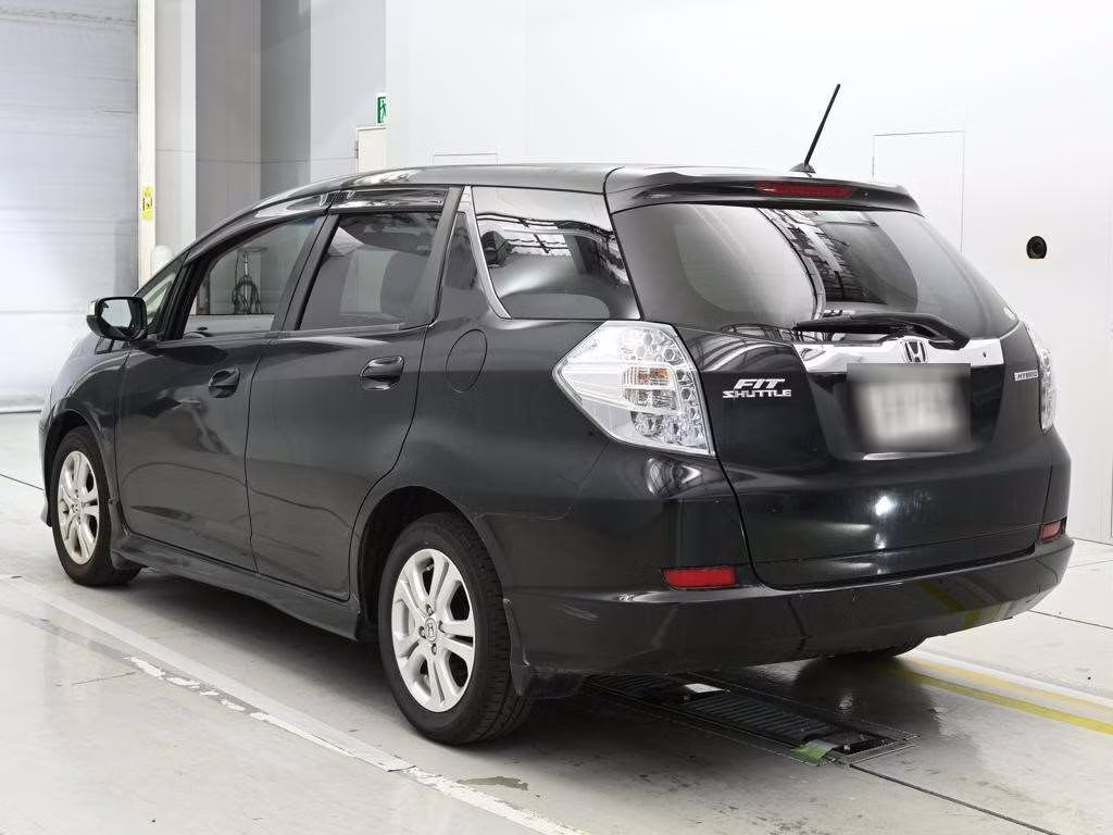 HONDA FIT SHUTTLE