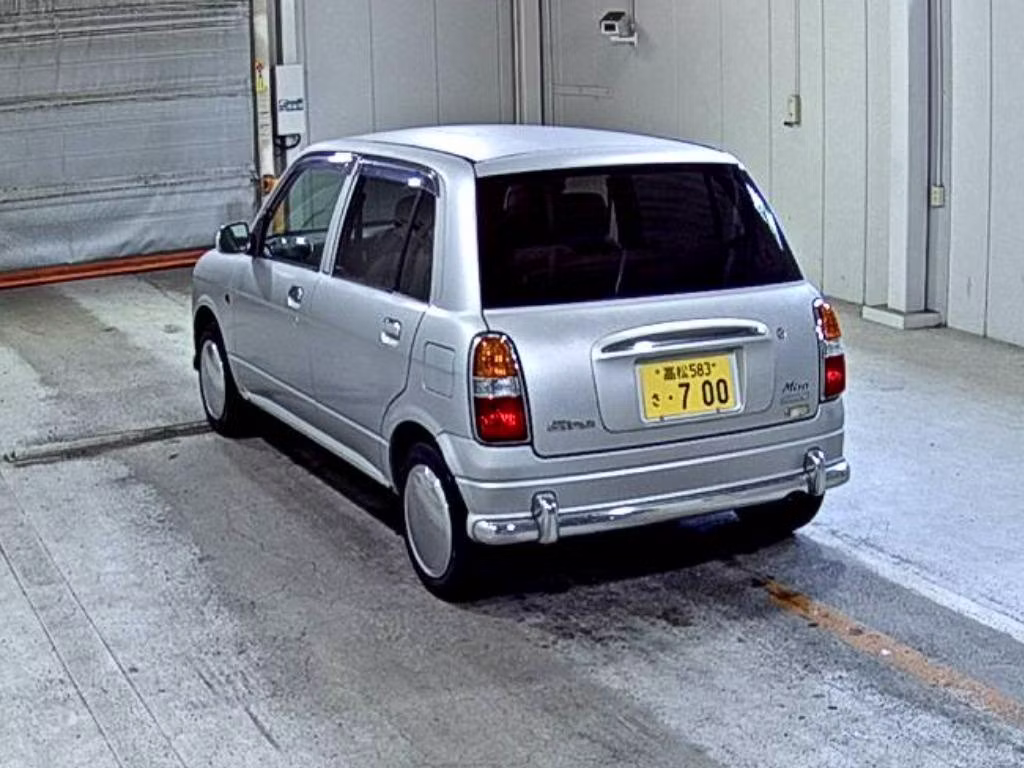 DAIHATSU MIRA GINO