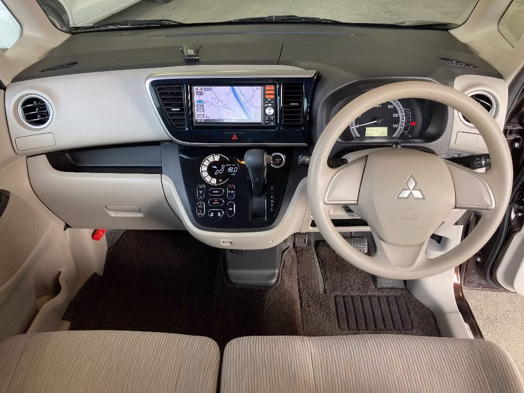 MITSUBISHI EK SPACE