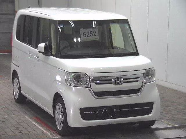 HONDA N-BOX