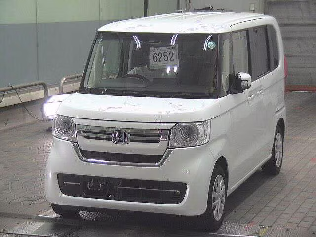 HONDA N-BOX