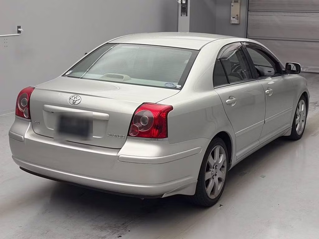 TOYOTA AVENSIS