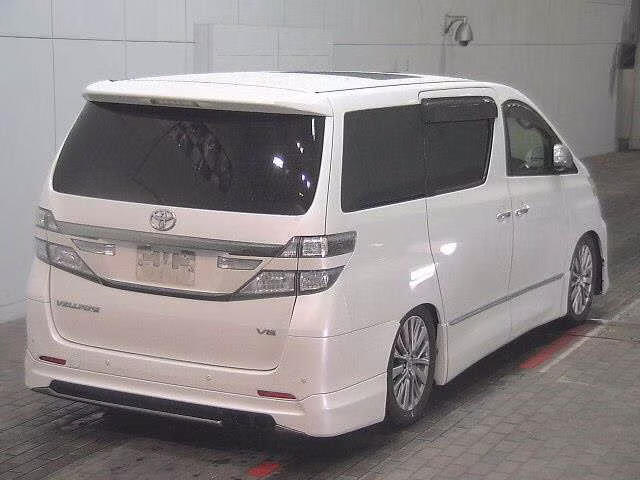 TOYOTA VELLFIRE