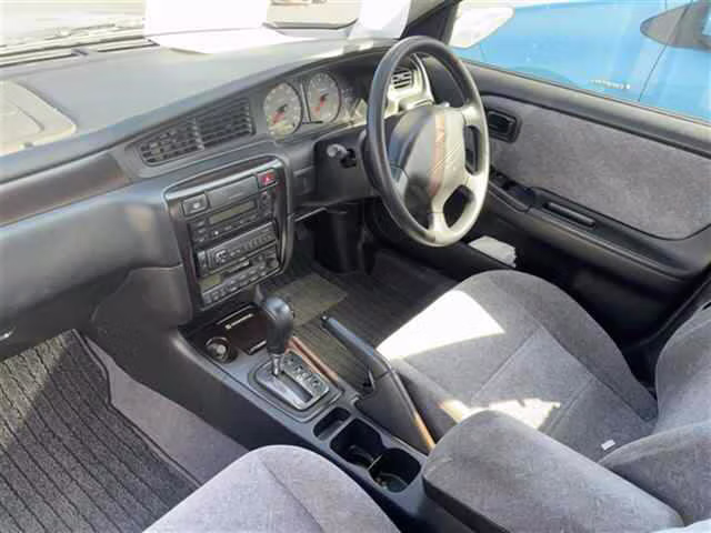 NISSAN BLUEBIRD