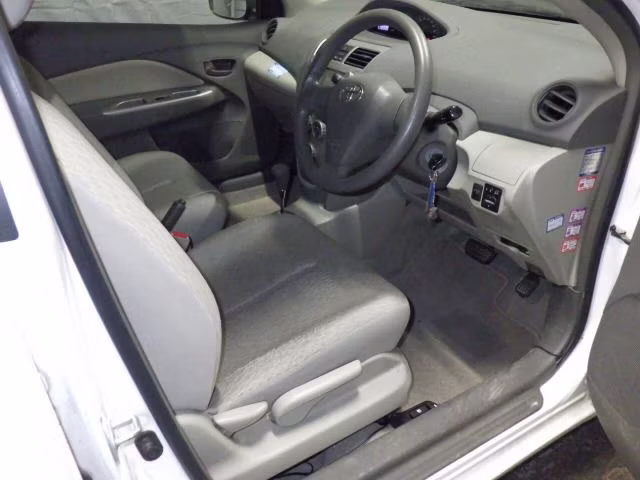 TOYOTA BELTA