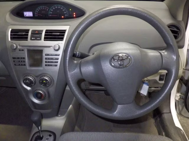 TOYOTA BELTA