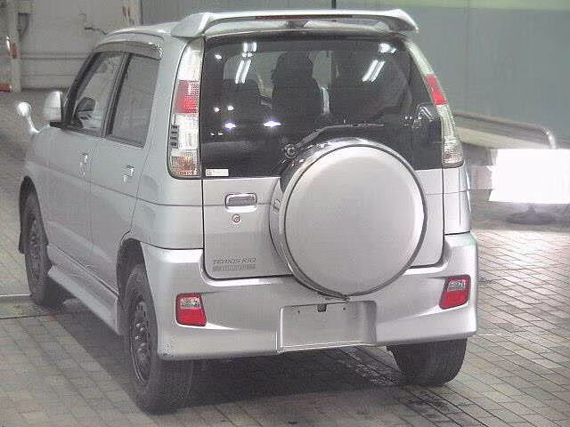 DAIHATSU TERIOS KID