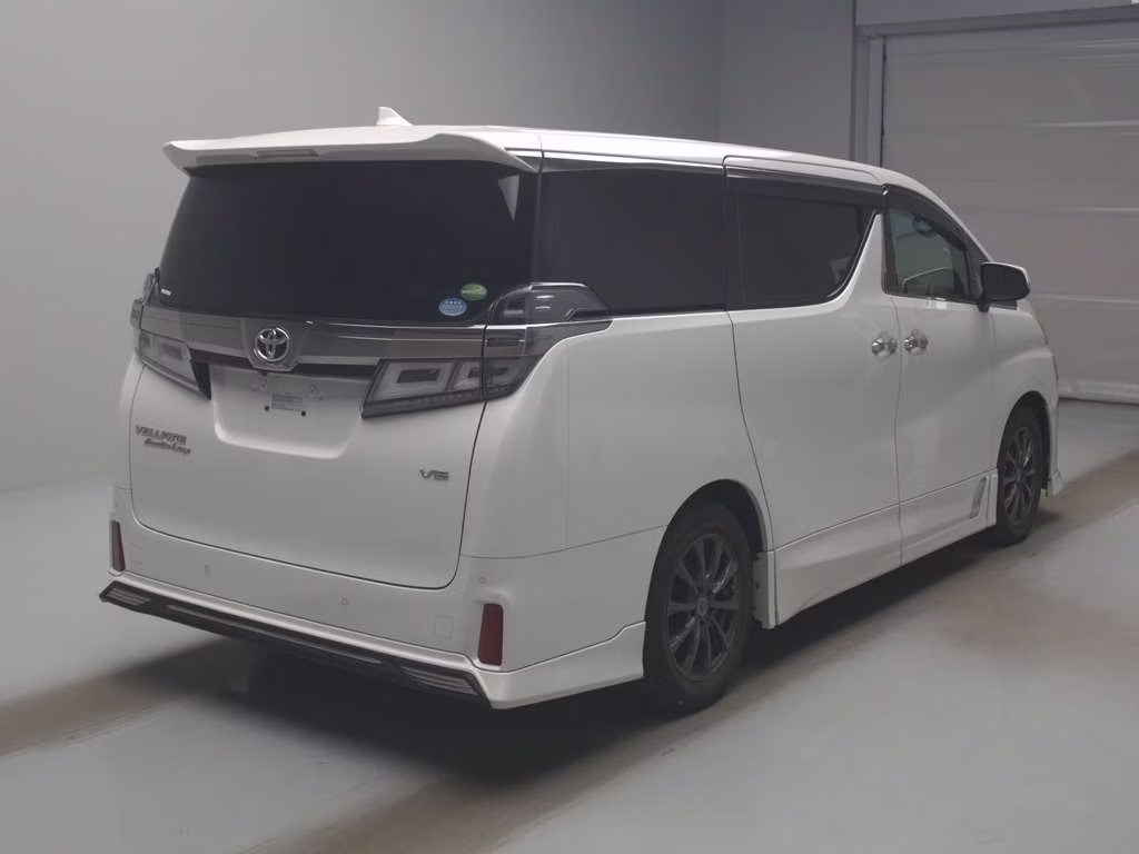 TOYOTA VELLFIRE