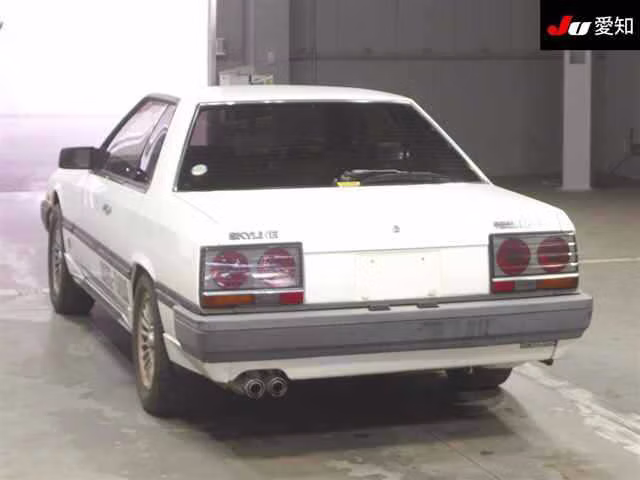 NISSAN SKYLINE
