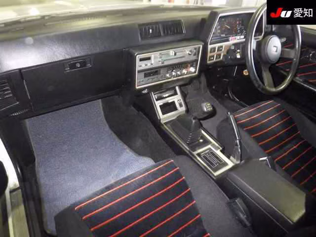 NISSAN SKYLINE