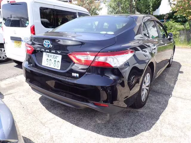 TOYOTA CAMRY